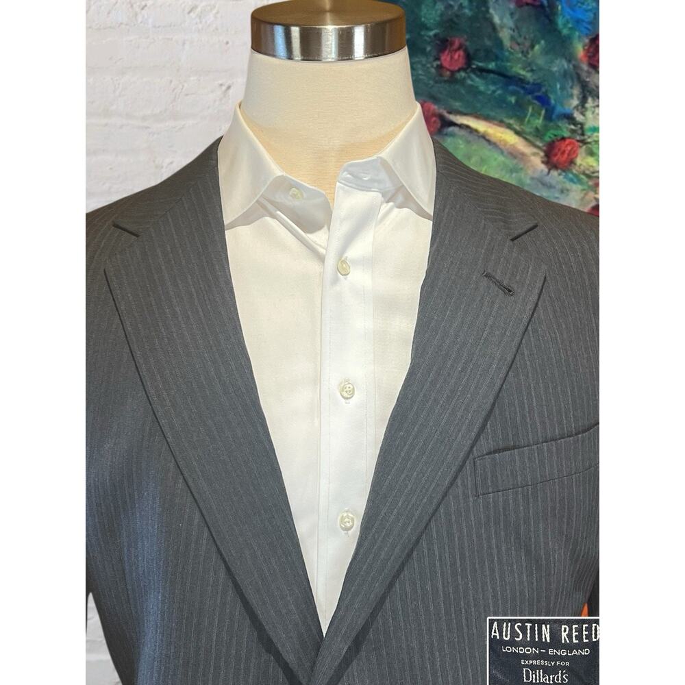 Austin Reed Mens 46R 40x32 Gray Pinstripe 2 Piece Suit U.S.A. - Picture 3 of 16